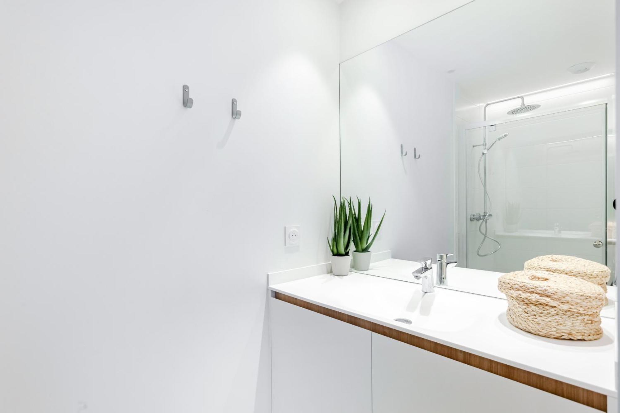 The Babel Community Hotel - Grenoble Bastille Экстерьер фото