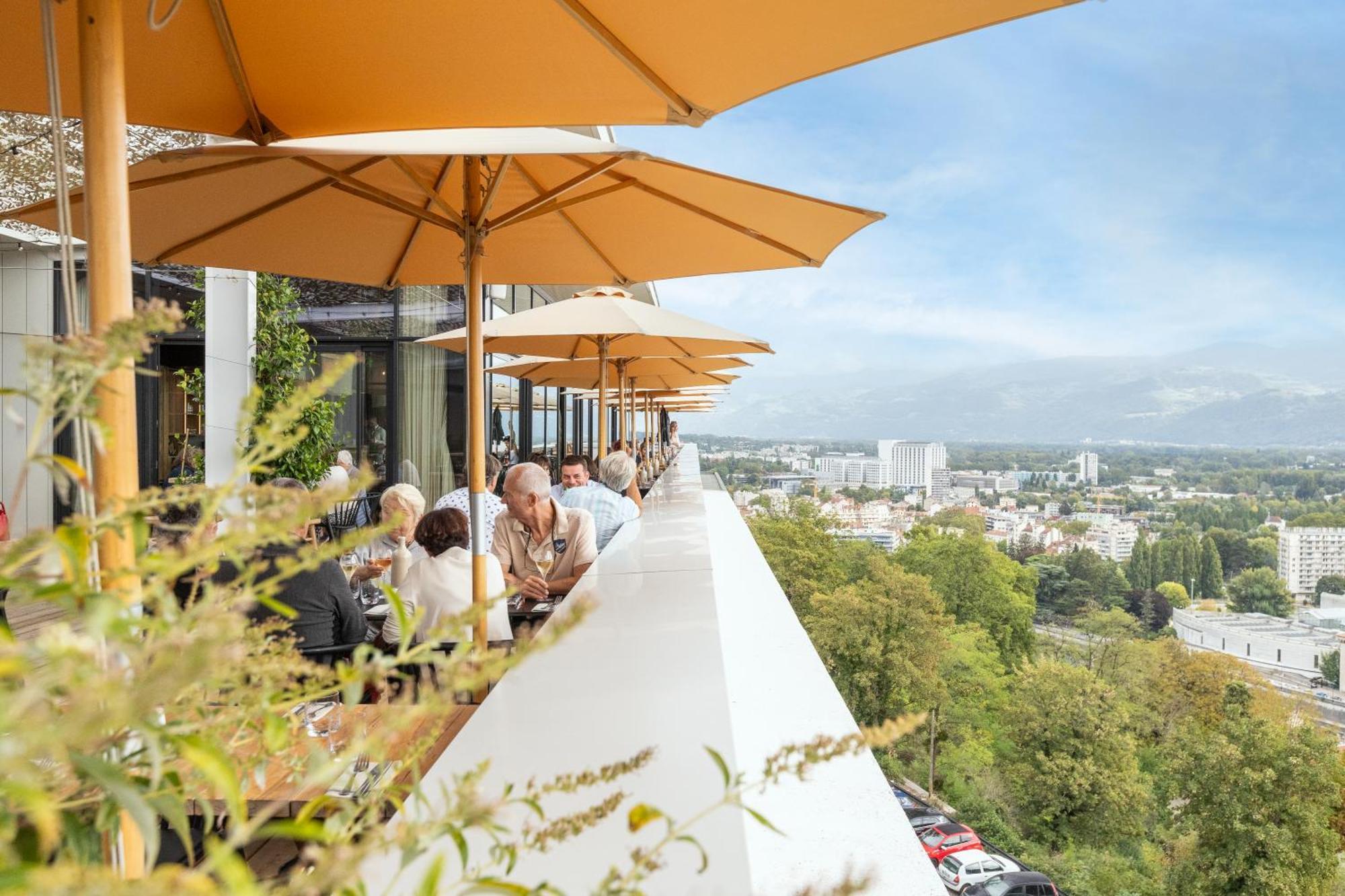 The Babel Community Hotel - Grenoble Bastille Экстерьер фото
