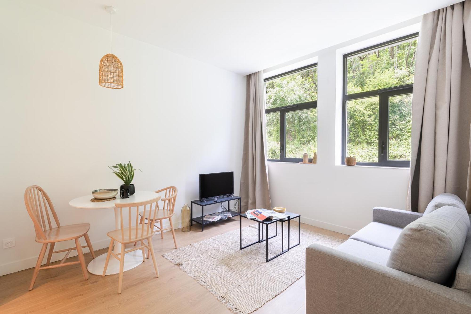The Babel Community Hotel - Grenoble Bastille Экстерьер фото