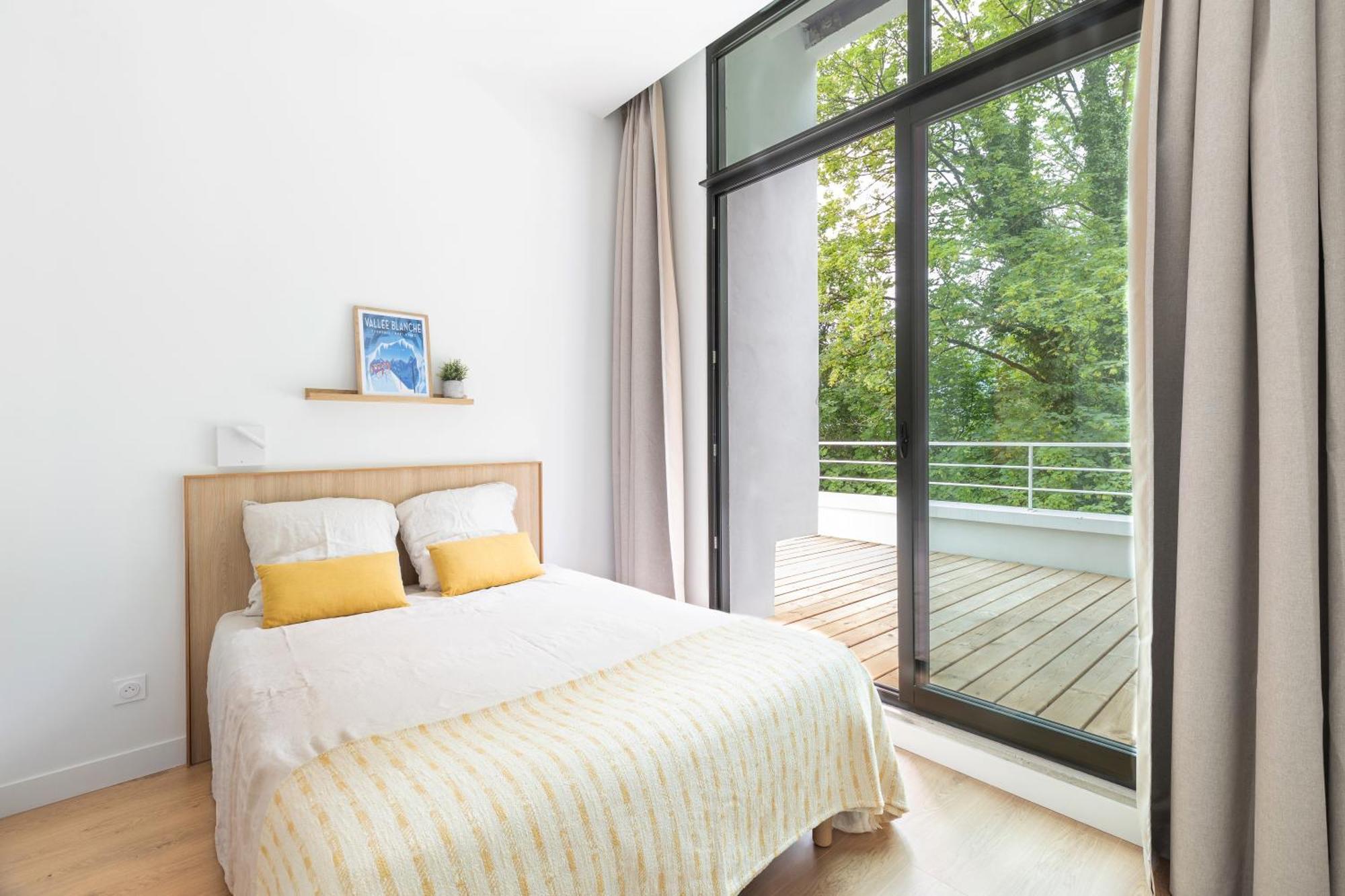 The Babel Community Hotel - Grenoble Bastille Экстерьер фото